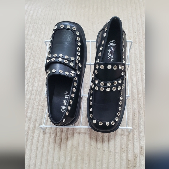 Olivia Miller Silver and Black Studded Loafers NWOT, No Box. - Picture 5 of 6